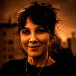 Foto diretor(a) Paula Buarque